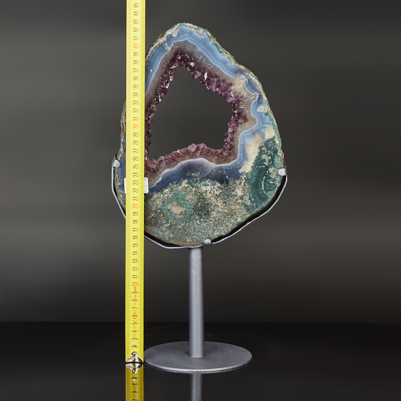 Срез аметист Бразилия от 20&nbsp;см (на подставке)