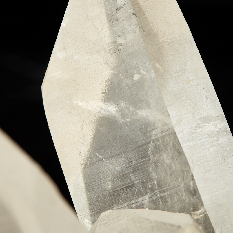 Кристалл кварц лемурийский Бразилия 12-16&nbsp;см (сросток, на подставке)