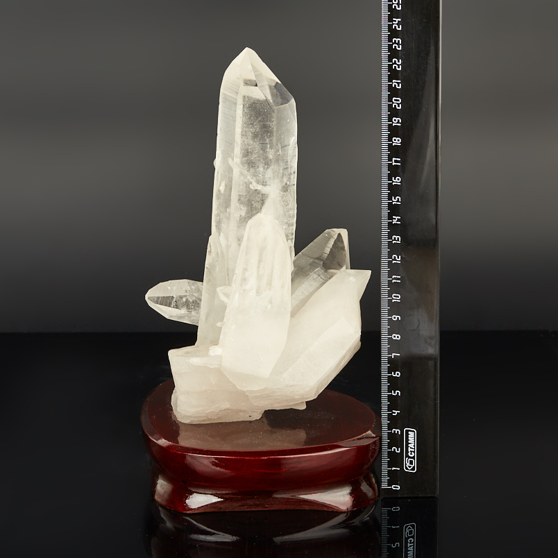 Кристалл кварц лемурийский Бразилия 16-20&nbsp;см (сросток, на подставке)