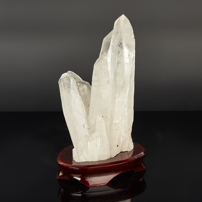 Кристалл кварц лемурийский Бразилия 16-20&nbsp;см (сросток, на подставке)