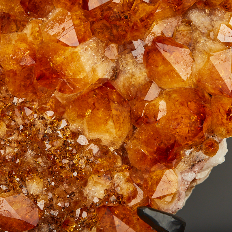 Друза цитрин Бразилия от 20&nbsp;см (на подставке)