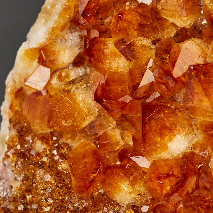 Друза цитрин Бразилия от 20&nbsp;см (на подставке)