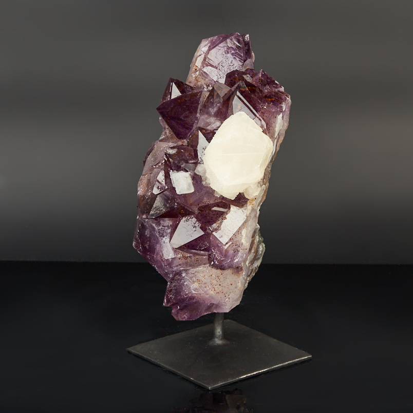 Друза аметист Бразилия от 20&nbsp;см (на подставке)