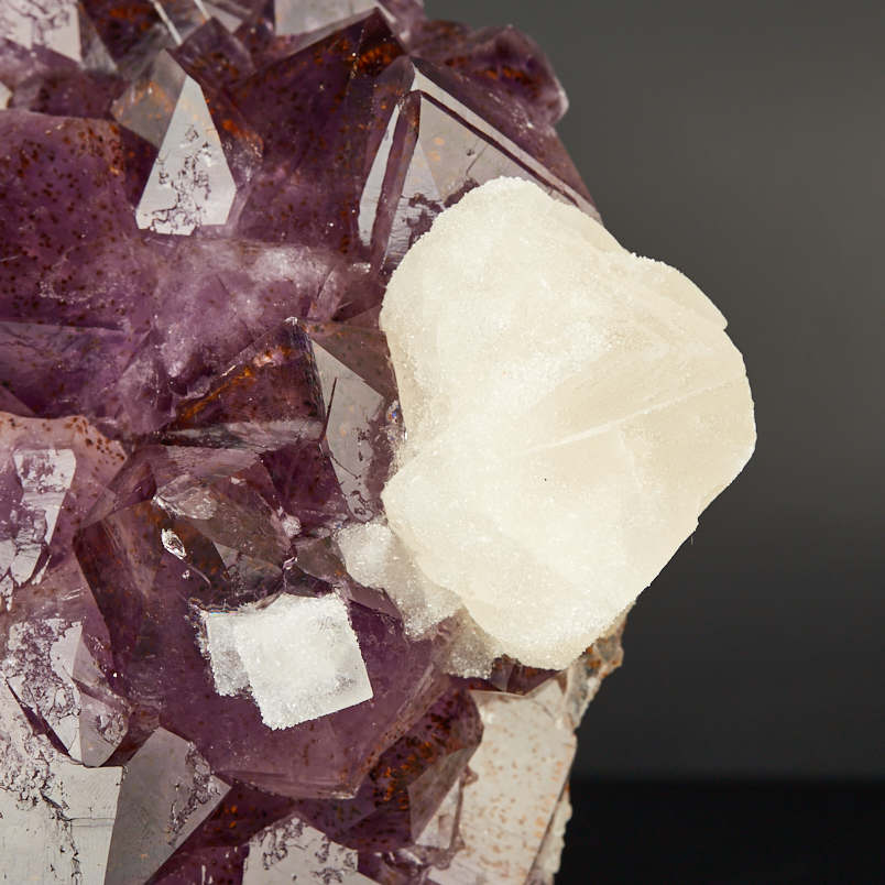 Друза аметист Бразилия от 20&nbsp;см (на подставке)