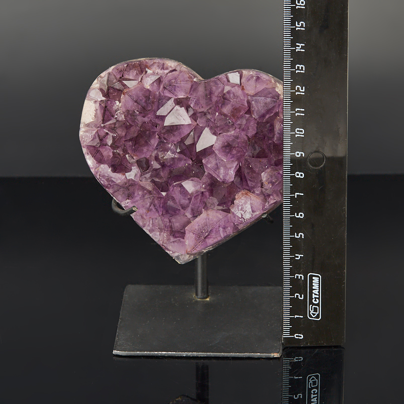 Друза аметист Бразилия 9-12&nbsp;см (на подставке)