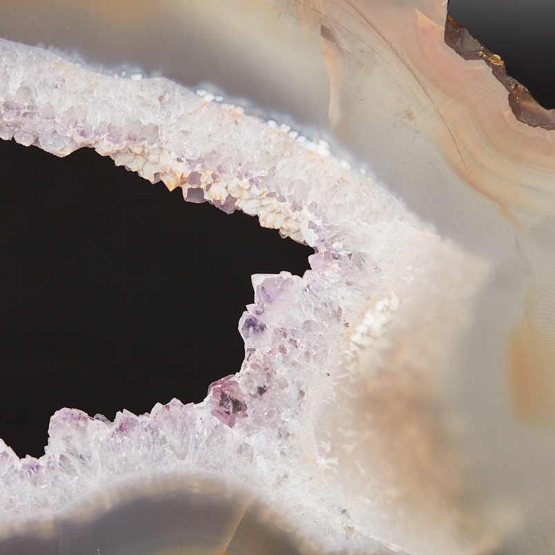 Срез агат коричневый Бразилия от 20 см (на подставке)