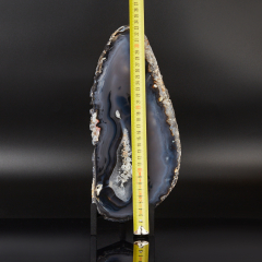 Срез агат серый Бразилия от 20 см (на подставке)