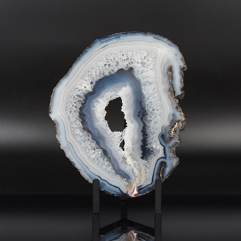 Срез агат серый Бразилия от 20 см (на подставке)