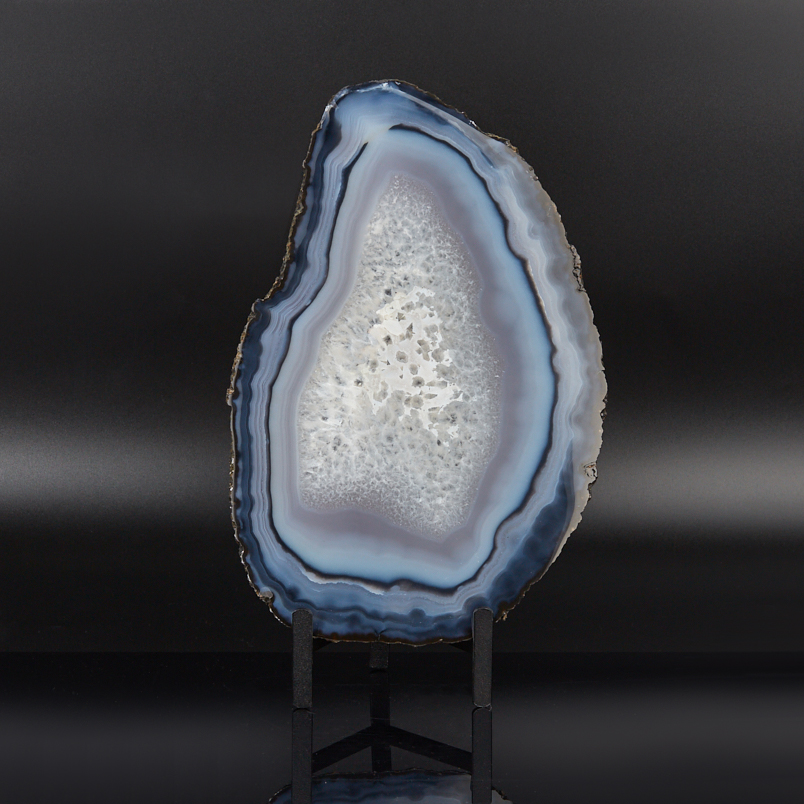 Срез агат серый Бразилия от 20&nbsp;см (на подставке)