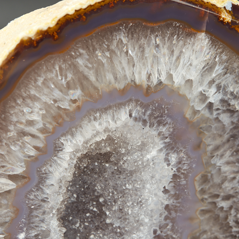 Жеода агат серый Бразилия 16-20 см