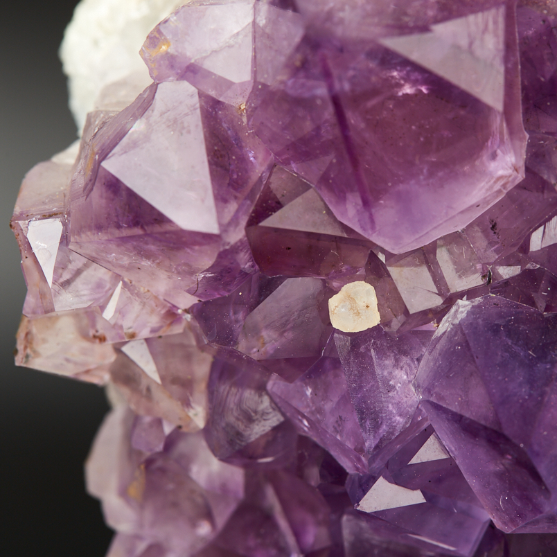 Друза аметист Бразилия от 20&nbsp;см (на подставке)