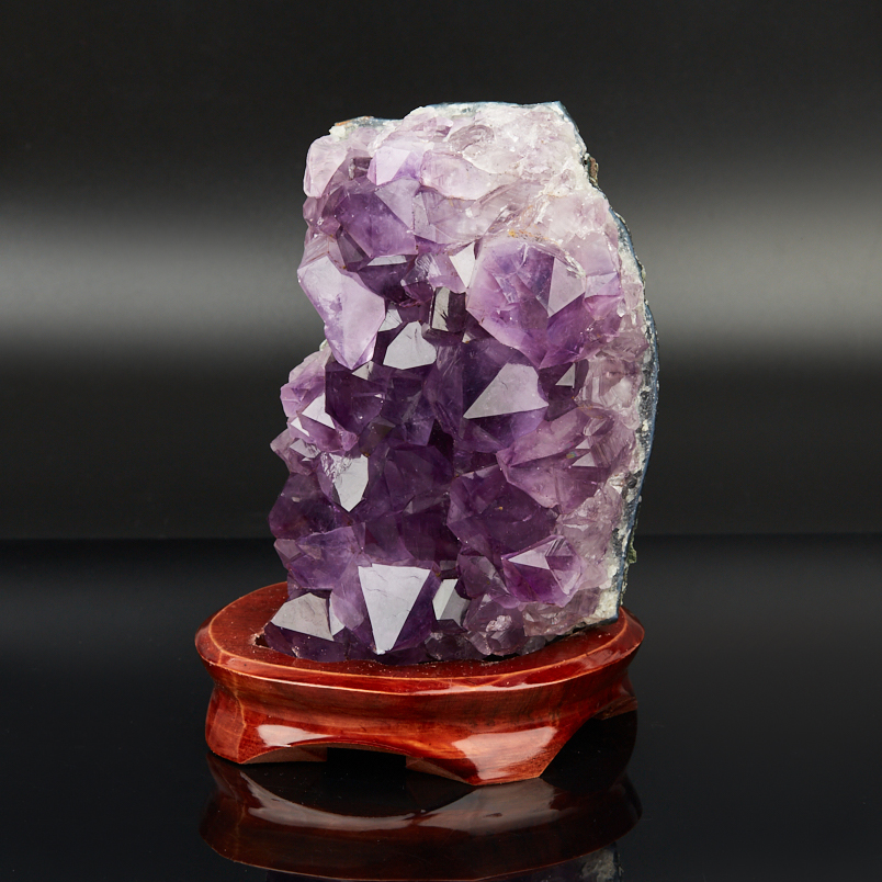 Друза аметист Бразилия 16-20 см (на подставке)