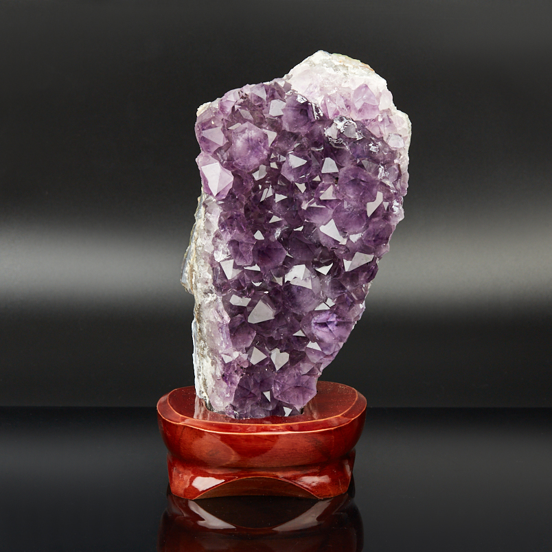 Друза аметист Бразилия от 20&nbsp;см (на подставке)