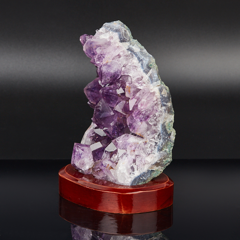 Друза аметист Бразилия 16-20 см (на подставке)