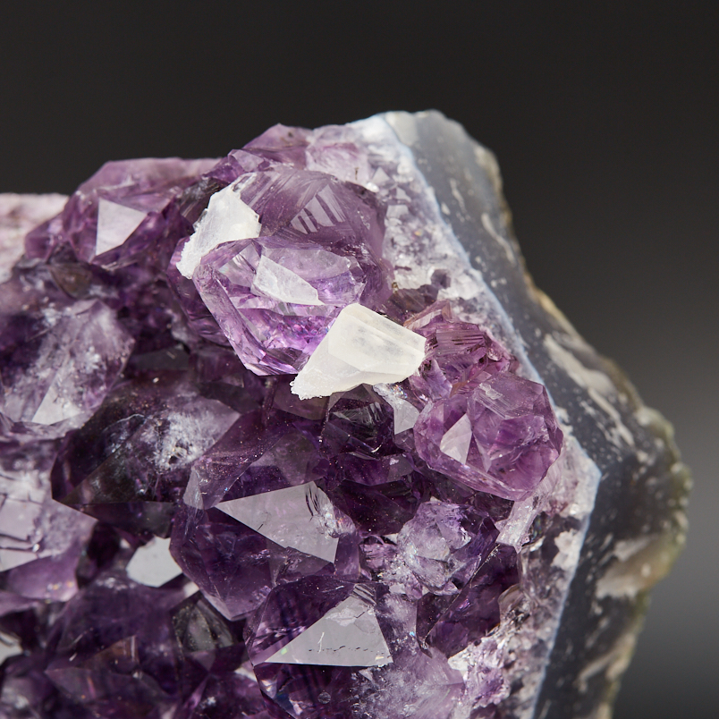 Друза аметист Бразилия 16-20 см (на подставке)