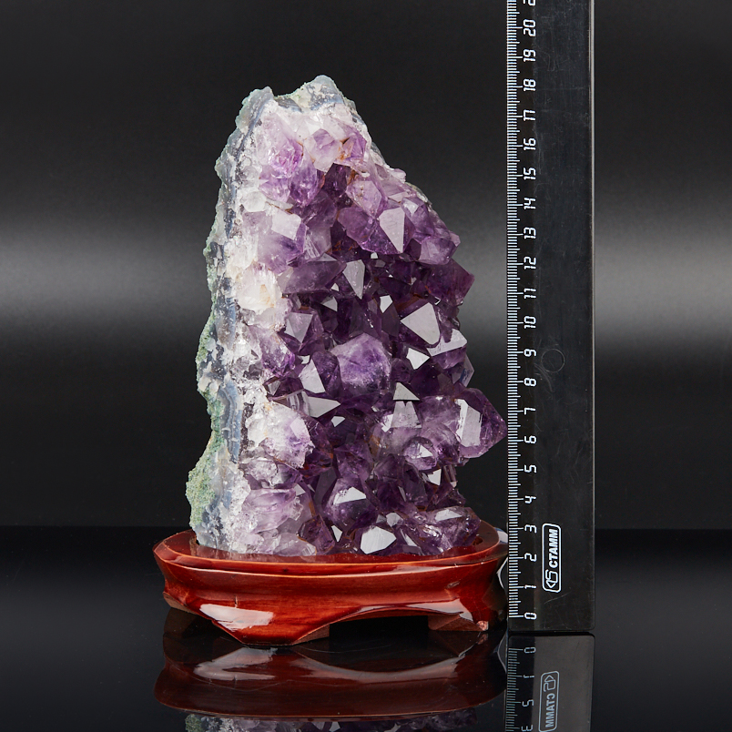 Друза аметист Бразилия 16-20&nbsp;см (на подставке)
