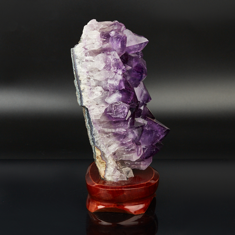 Друза аметист Бразилия от 20&nbsp;см (на подставке)