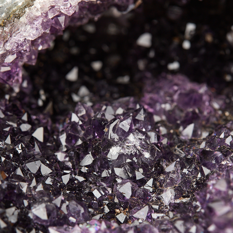 Жеода аметист черный Бразилия 12-16 см