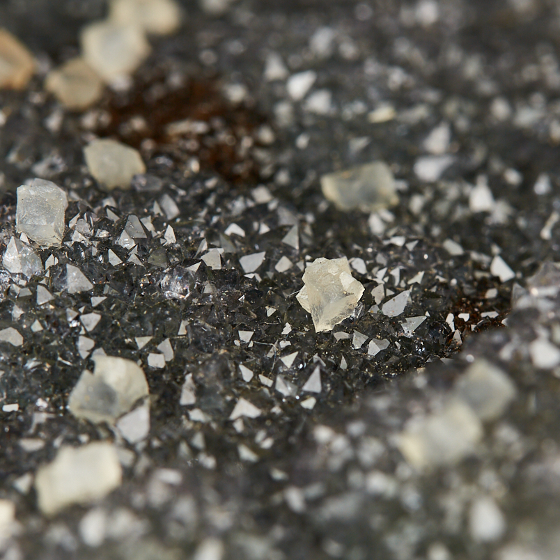 Жеода аметист черный Бразилия 16-20&nbsp;см