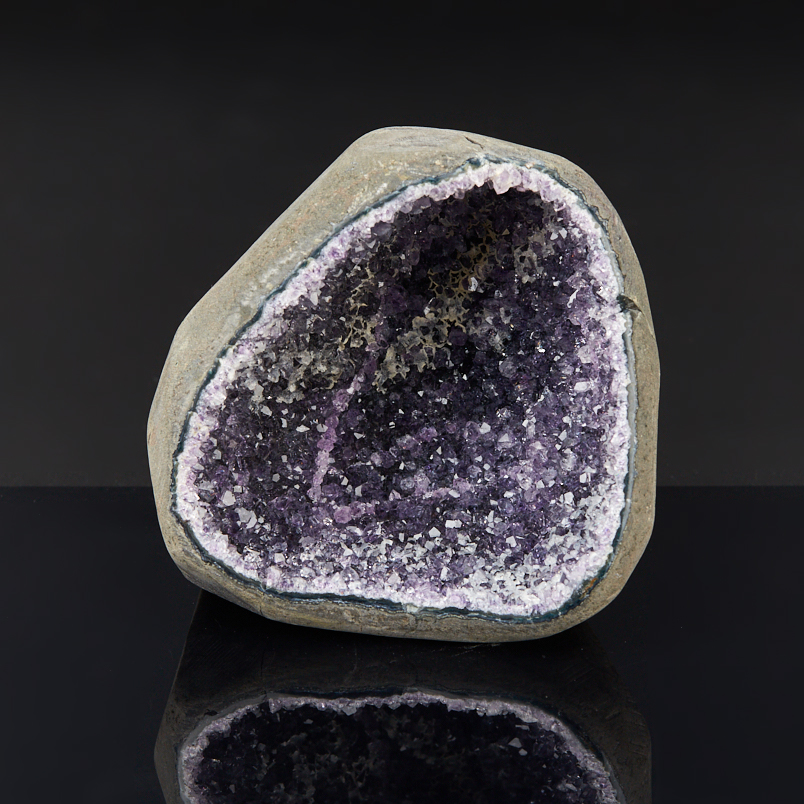 Жеода аметист черный Бразилия 9-12 см (1 шт)