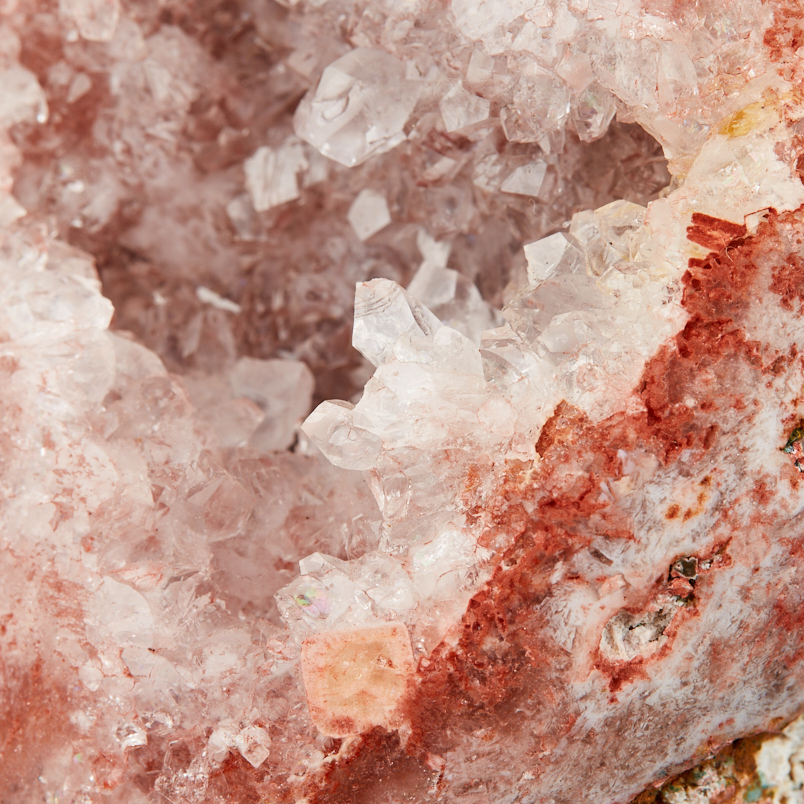 Друза аметист розовый Бразилия 7-9&nbsp;см