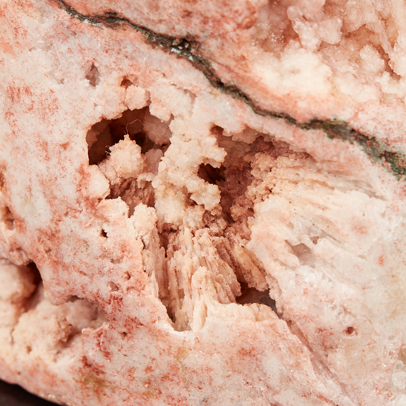 Друза аметист розовый Бразилия 9-12 см