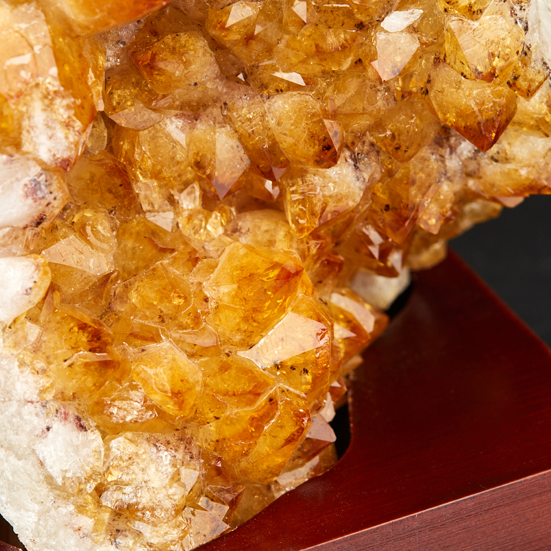 Друза цитрин Бразилия 12-16&nbsp;см (на подставке)