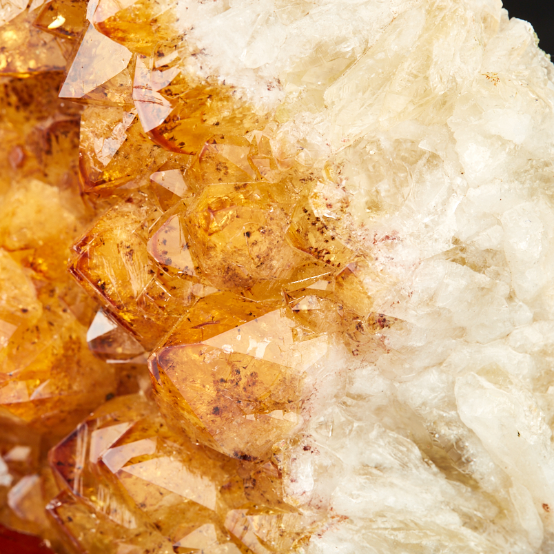 Друза цитрин Бразилия 12-16&nbsp;см (на подставке)