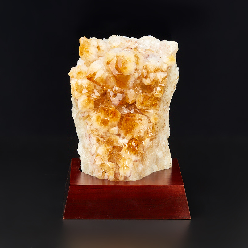 Друза цитрин Бразилия 12-16&nbsp;см (на подставке)