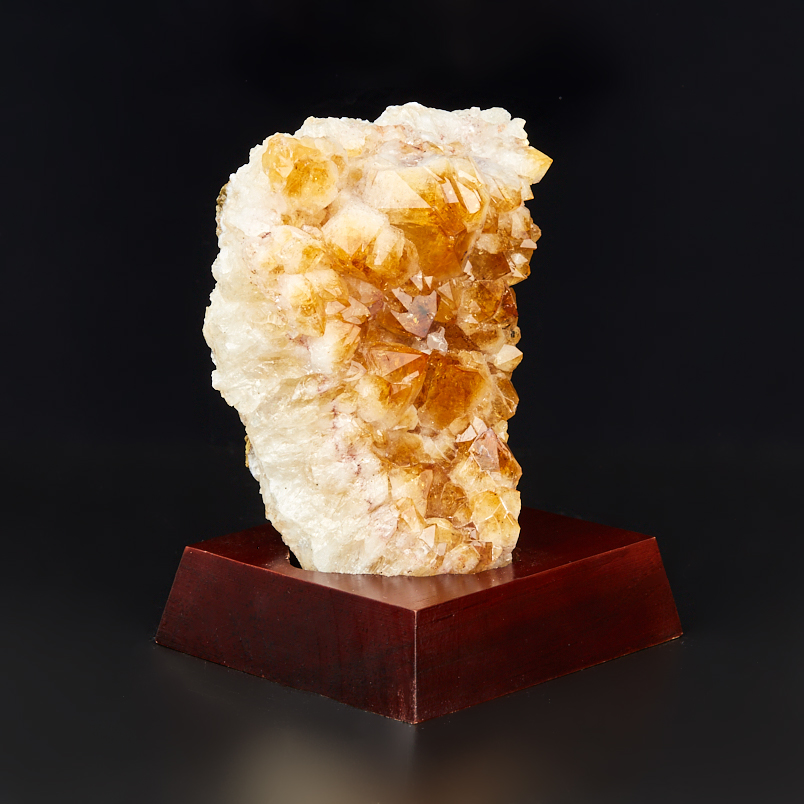 Друза цитрин Бразилия 12-16&nbsp;см (на подставке)