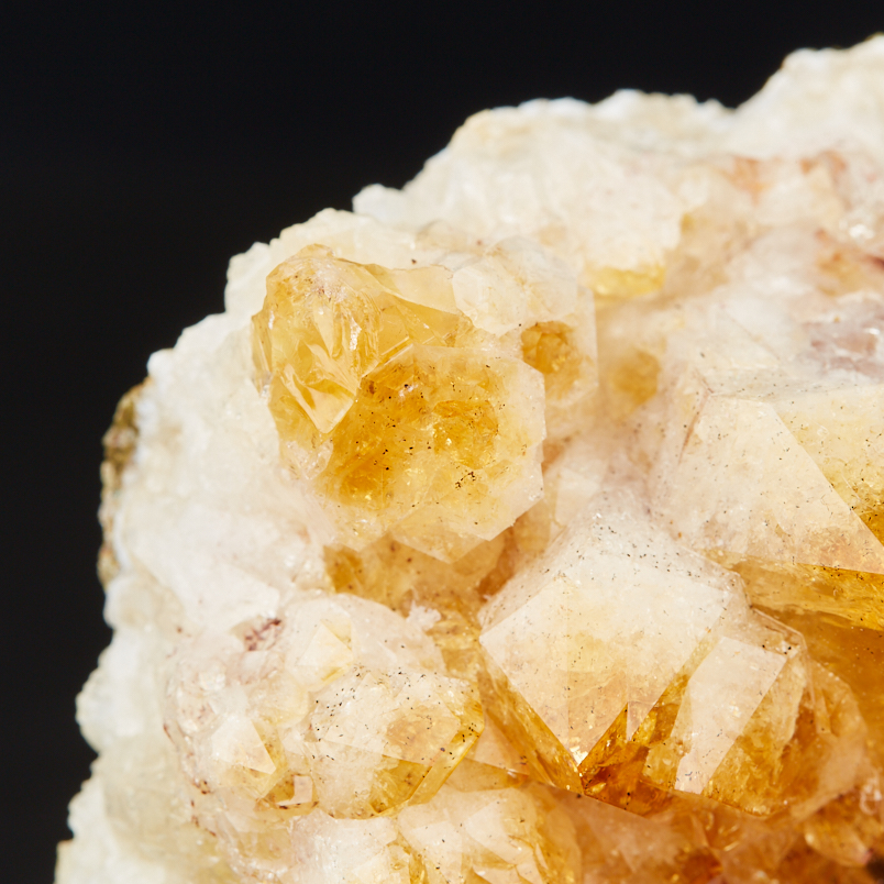 Друза цитрин Бразилия 12-16&nbsp;см (на подставке)