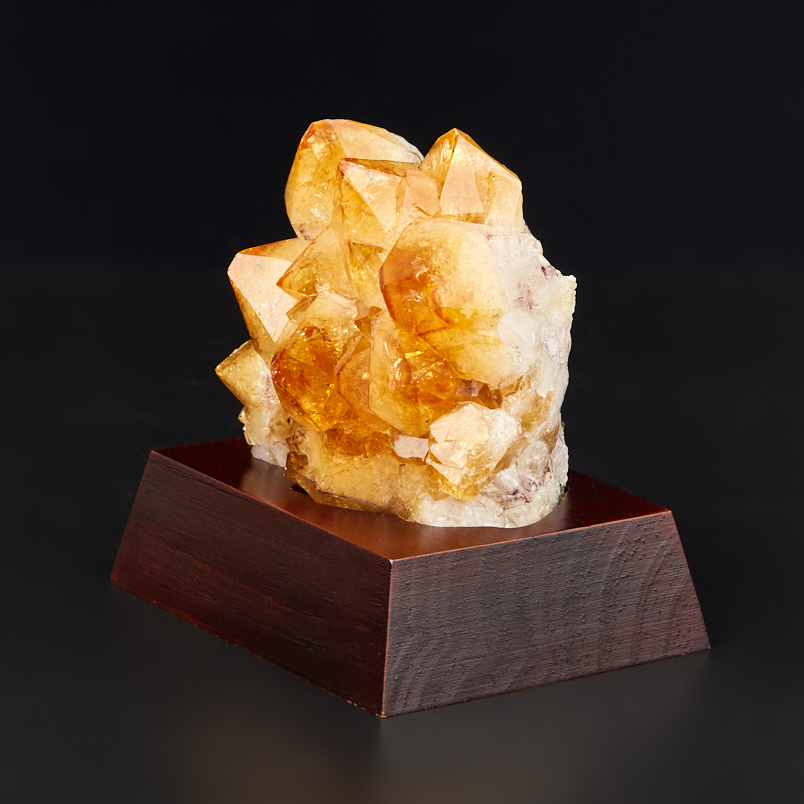 Друза цитрин Бразилия 9-12&nbsp;см (на подставке)