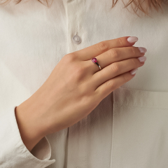 Кольцо рубин Мьянма огранка (серебро 925 пр. родир. бел.) размер 19,5