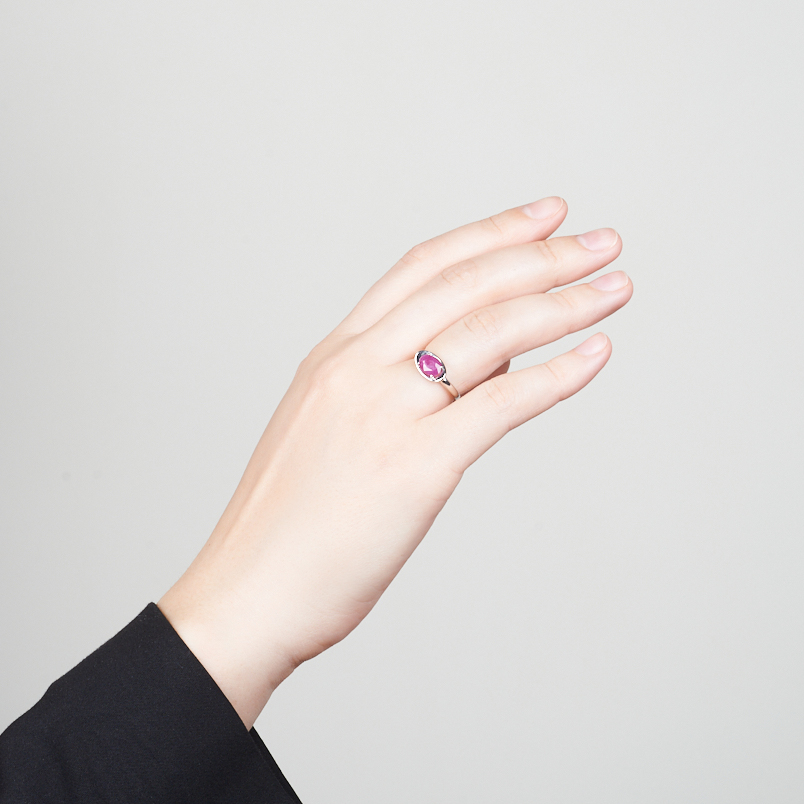 Кольцо рубин Мьянма (серебро 925 пр. родир. бел.) огранка размер 18