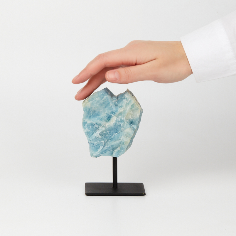 Образец аквамарин Бразилия 12-16 см (на подставке)