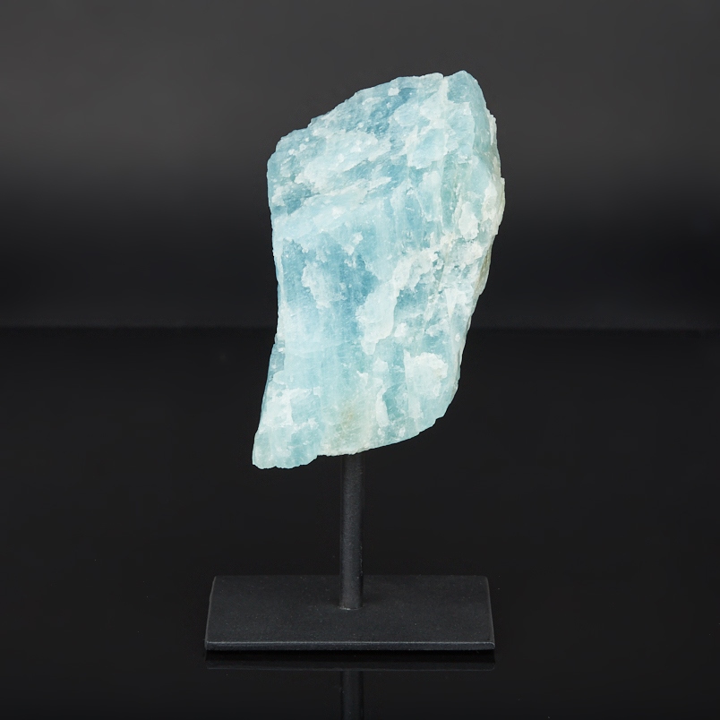 Образец аквамарин Бразилия 12-16 см (на подставке)