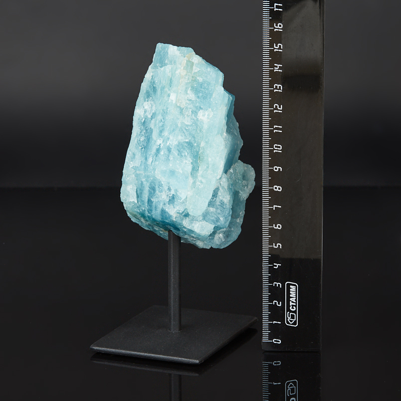 Образец аквамарин Бразилия 12-16&nbsp;см (на подставке)