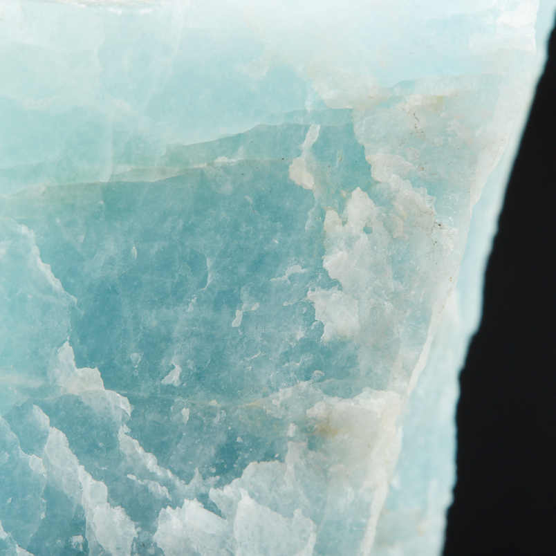 Образец аквамарин Бразилия 9-12&nbsp;см (на подставке)