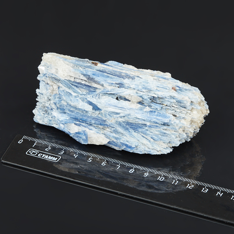 Образец кианит синий Бразилия 9-12&nbsp;см (1&nbsp;шт)