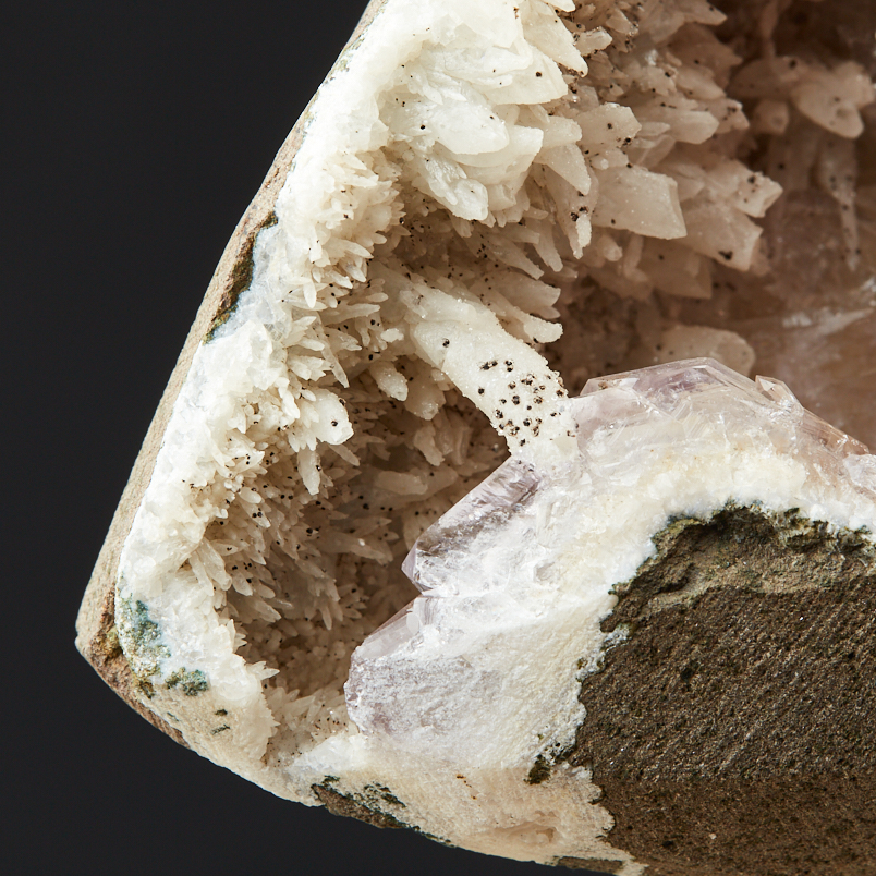 Жеода микс аметист, кальцит 7-9&nbsp;см