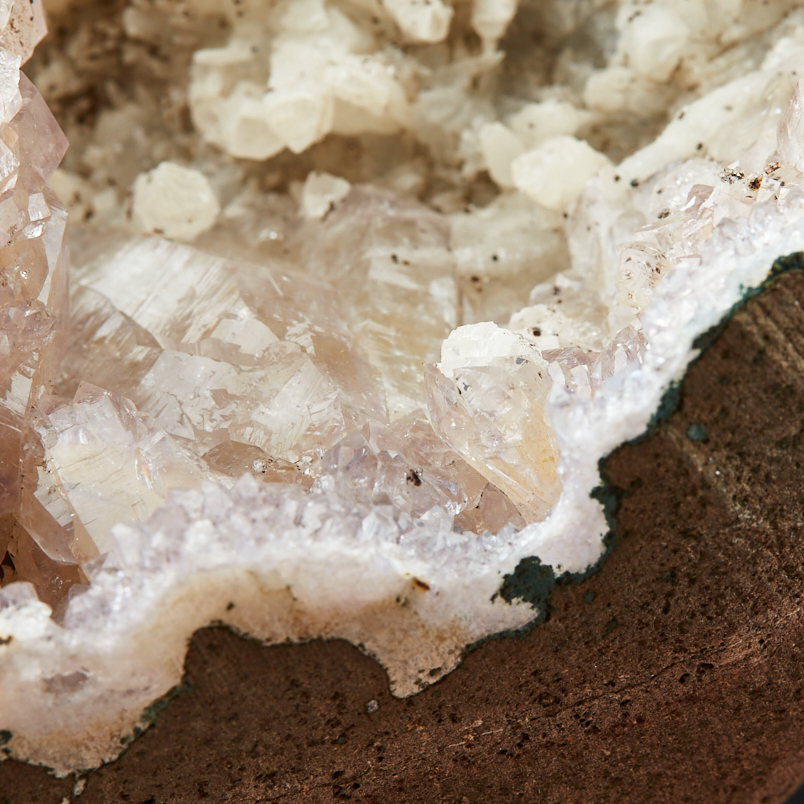 Жеода микс аметист, кальцит 7-9&nbsp;см