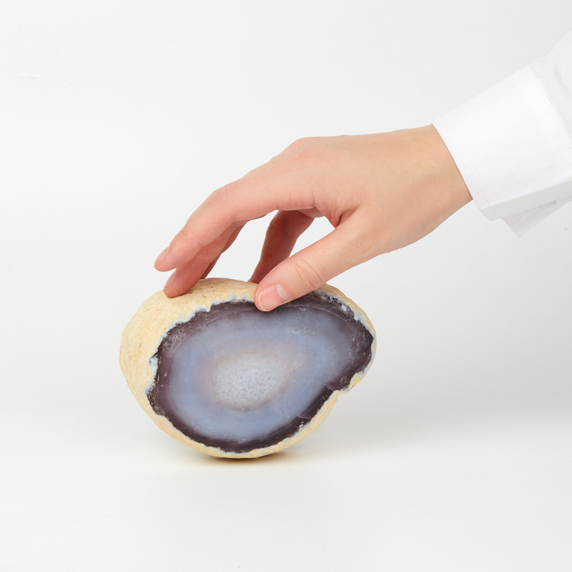 Образец агат серый Бразилия 12-16&nbsp;см (1&nbsp;шт)