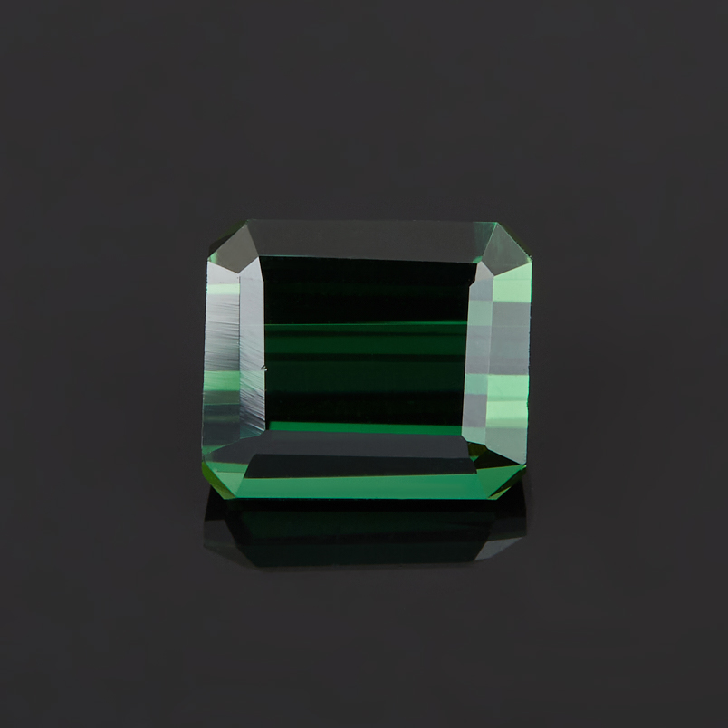 Огранка турмалин зеленый (верделит) Бразилия багет 7,65*6,58*4,57&nbsp;мм
