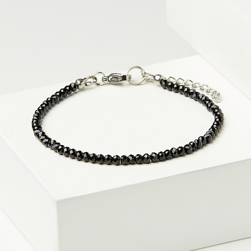 Браслет шпинель черная Шри Ланка (сталь хир.) огранка 4 мм 18 см (+3 см)