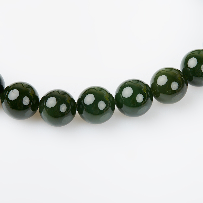 Бусы нефрит зеленый Россия (биж. сплав) 12&nbsp;мм 52&nbsp;см