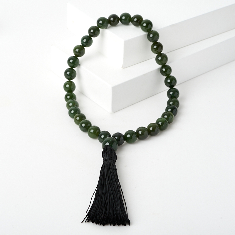 Четки нефрит зеленый Россия (текстиль) 10&nbsp;мм (32 бусины)