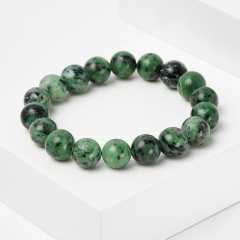 Браслет корунд в цоизите Танзания 10 мм 18 см