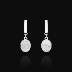 Серьги из серебра с лунным камнем