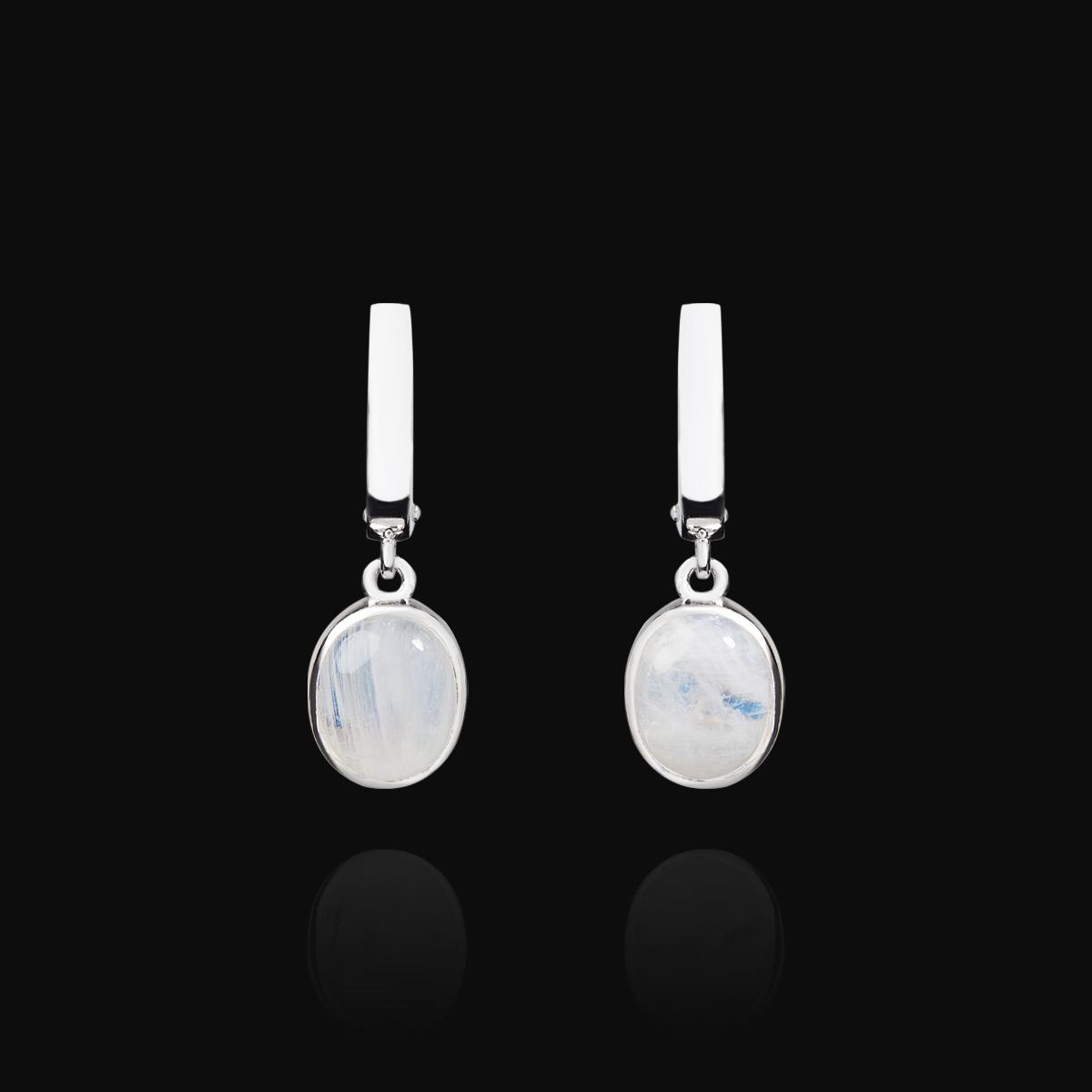 Серьги из серебра с лунным камнем