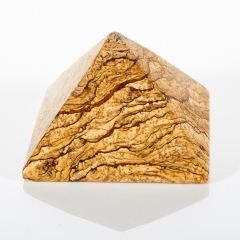 Пирамида яшма рисунчатая (песочная) Намибия 5 см
